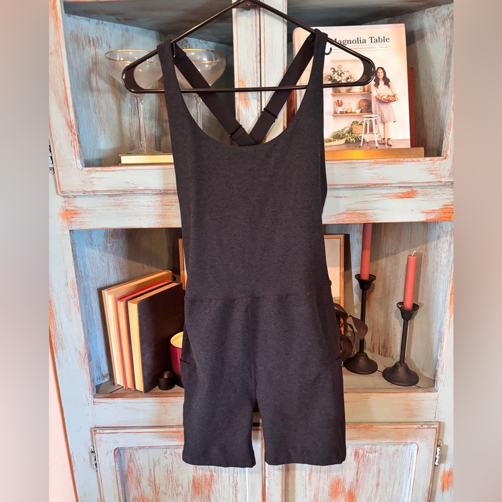 Beyond yoga large grey body suit shorts